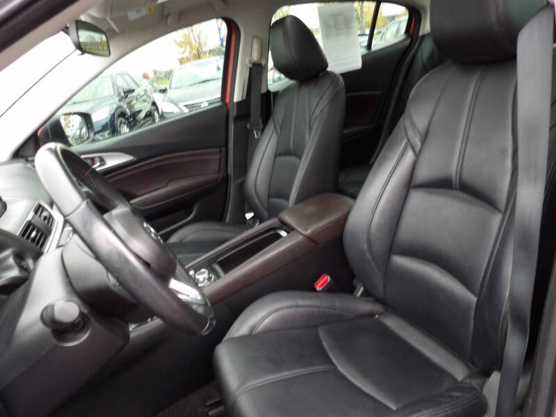 2018 Mazda MAZDA3 Touring