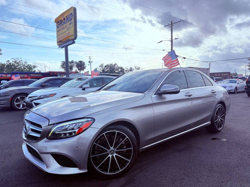 2020 Mercedes-Benz C-Class Sedan C300's photo