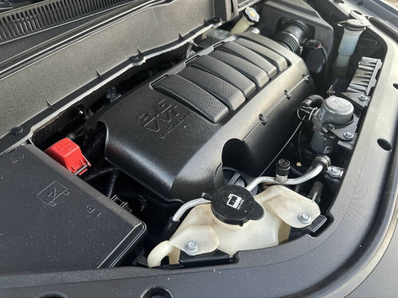 2011 Chevrolet Traverse LTZ