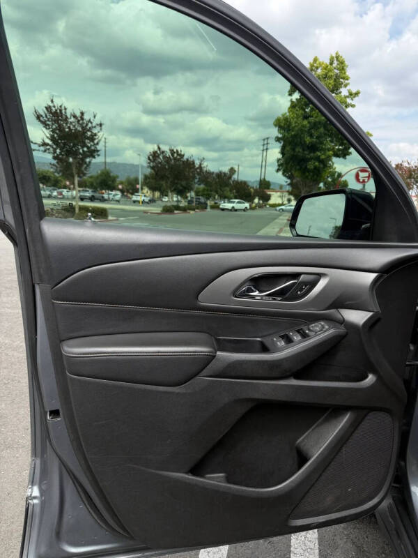 2018 Chevrolet Traverse LS