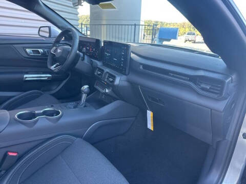 2025 Ford Mustang EcoBoost