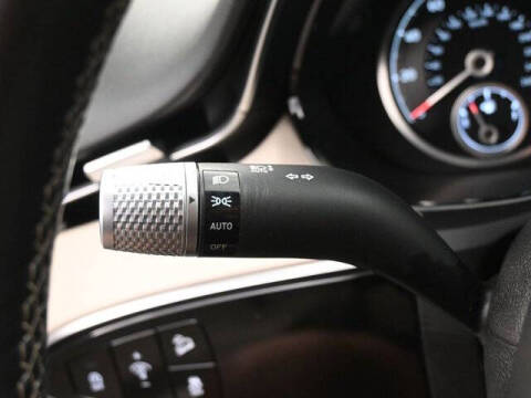 2023 Genesis GV70 2.5T Standard