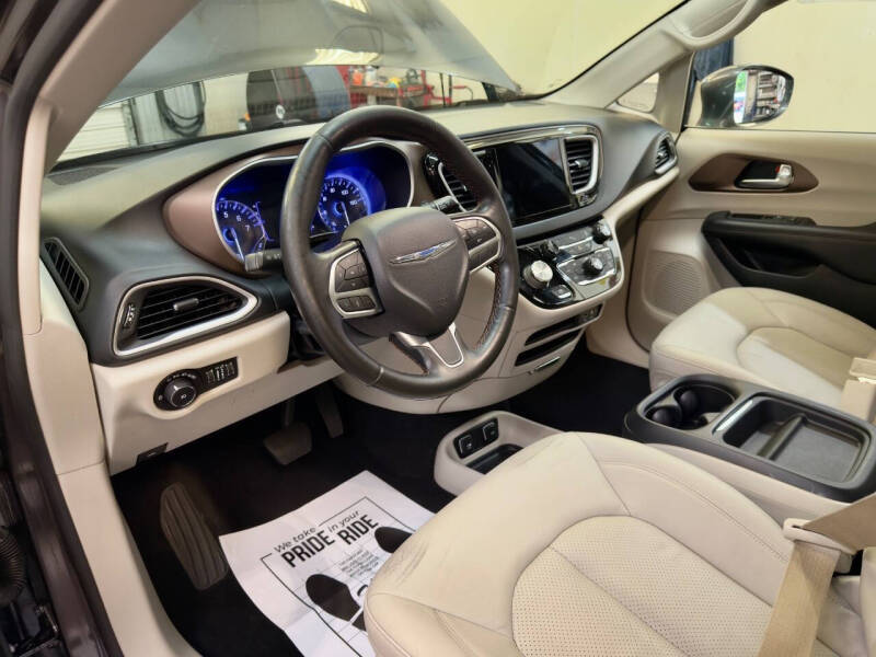 2019 Chrysler Pacifica Touring L