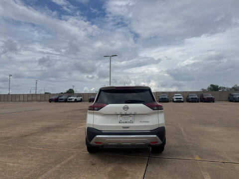 2022 Nissan Rogue Platinum