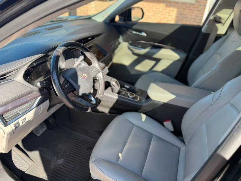 2019 Cadillac XT4 Luxury