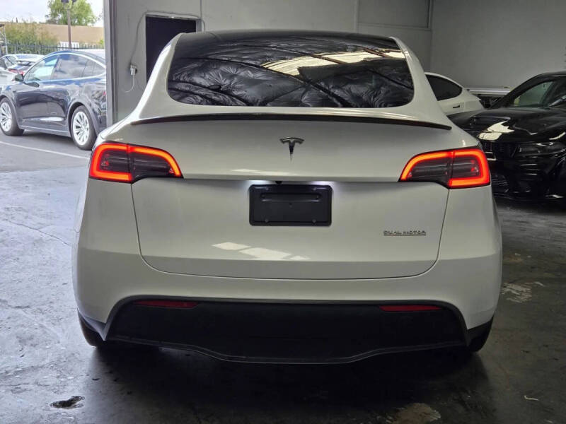 2023 Tesla Model Y Performance