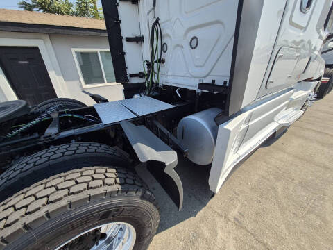 2024 Freightliner Cascadia