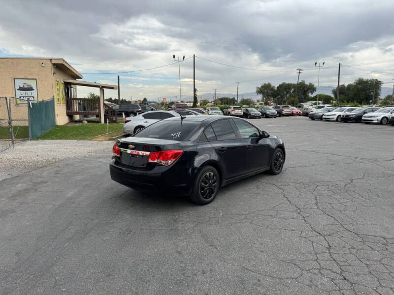 2013 Chevrolet Cruze LS Manual