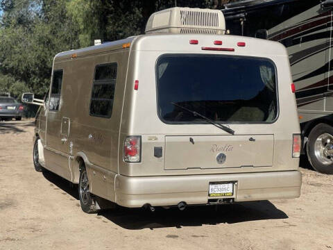 2004 Winnebago Rialta 22QD