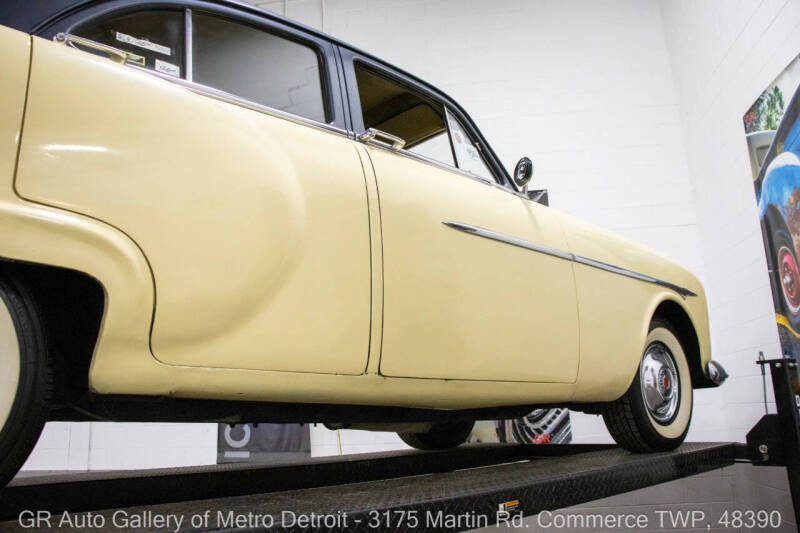 1951 Packard 200 Deluxe
