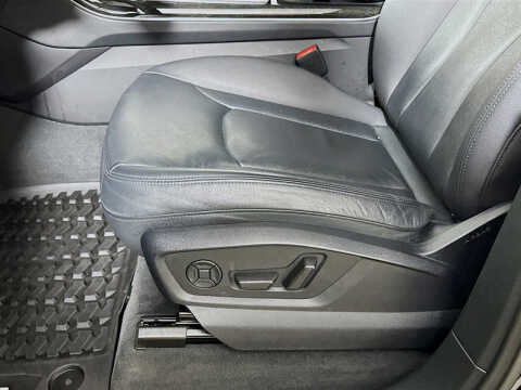 2022 Audi Q7 quattro Premium 55 TFSI