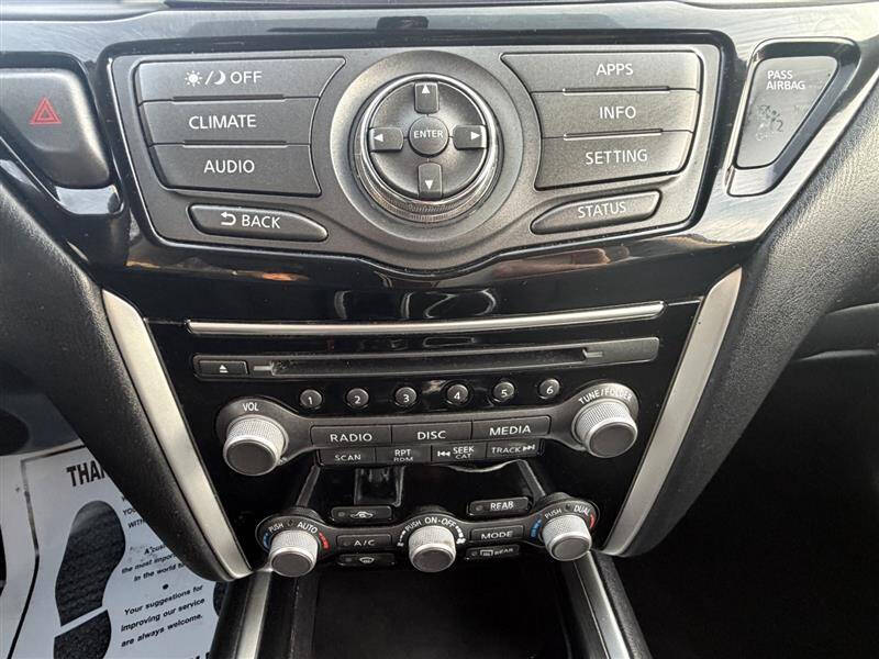 2017 Nissan Pathfinder SV