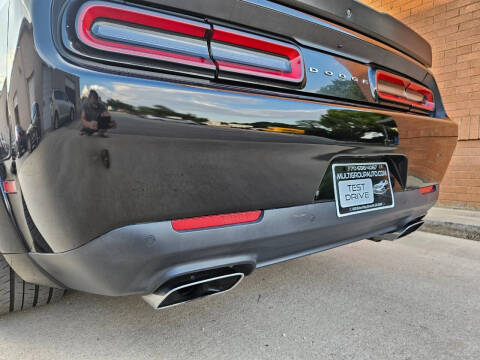 2016 Dodge Challenger 392 HEMI Scat Pack Shaker