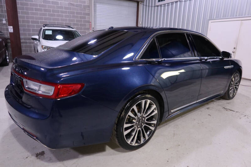 2017 Lincoln Continental Select