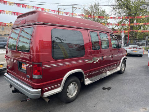 2000 Ford E-Series E-150
