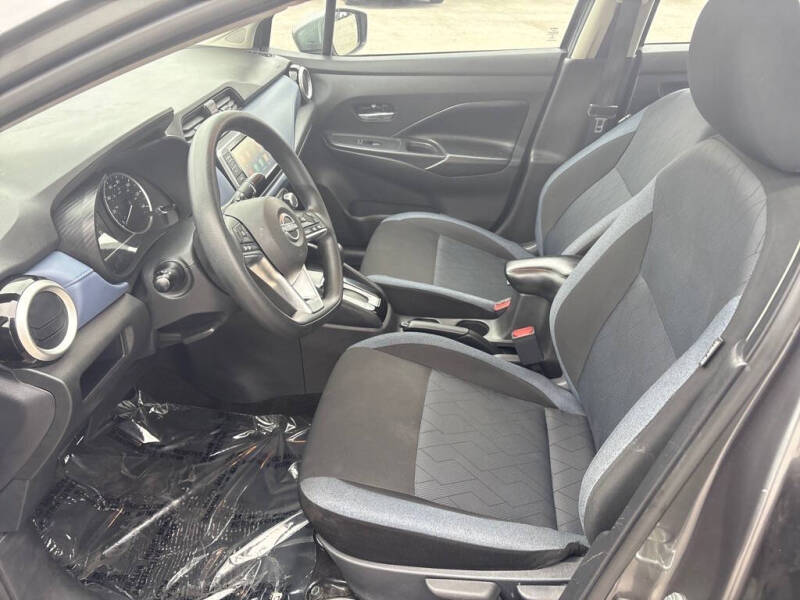 2023 Nissan Versa SV