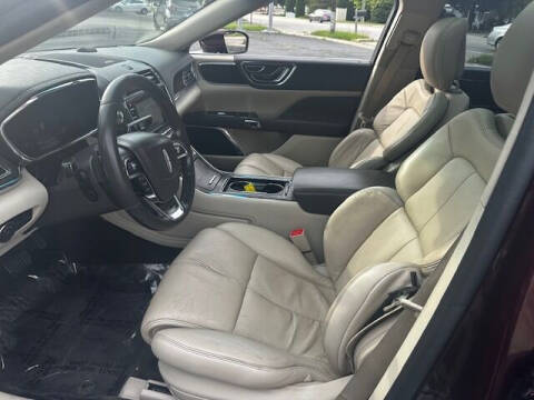 2017 Lincoln Continental Select