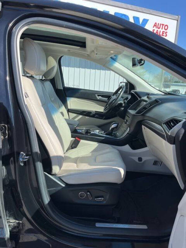 2016 Ford Edge Titanium
