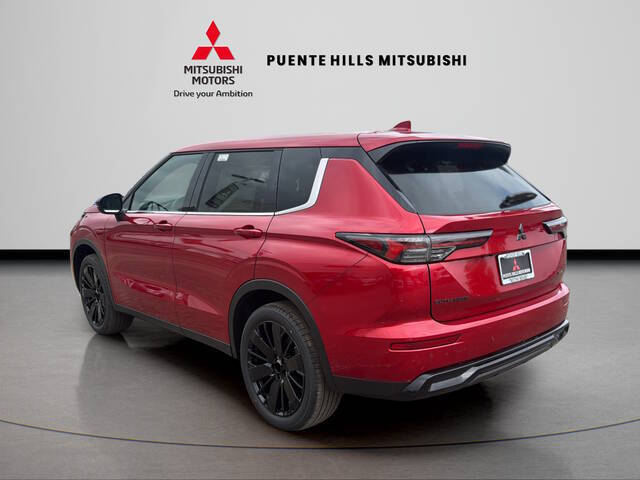 2026 Mitsubishi Outlander LE