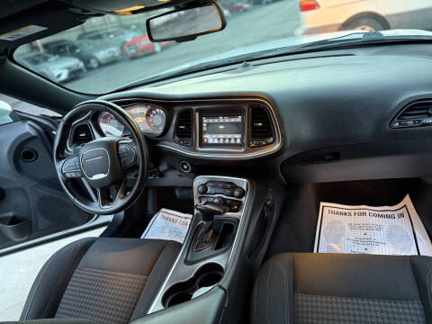 2018 Dodge Challenger SXT