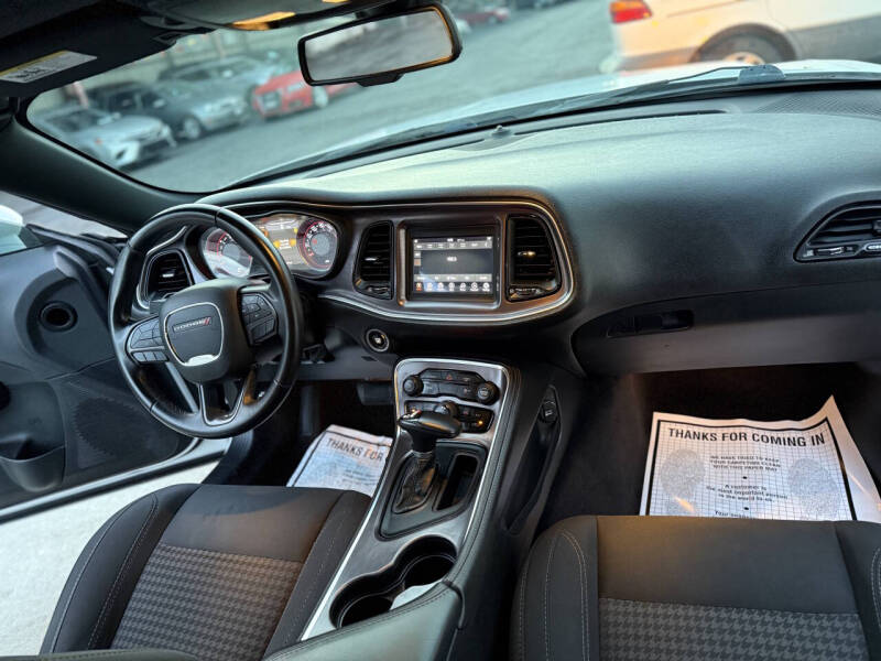 2018 Dodge Challenger SXT