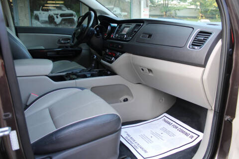 2016 Kia Sedona