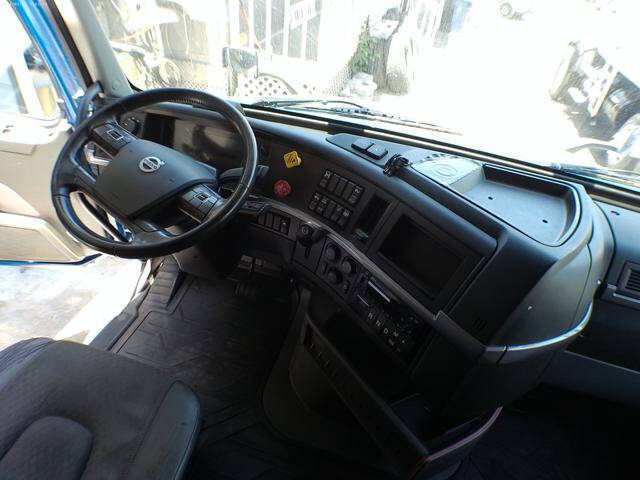 2023 Volvo VNL
