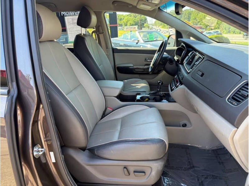 2016 Kia Sedona