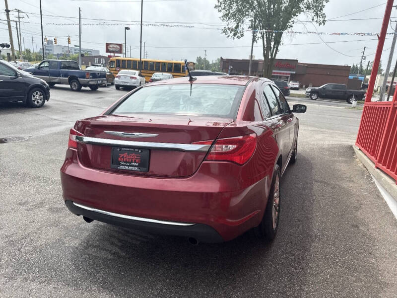 2013 Chrysler 200 Limited