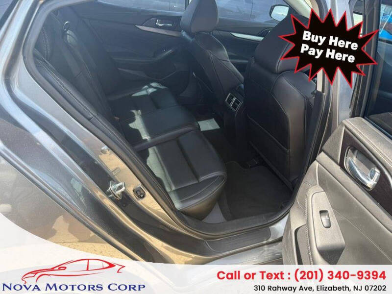 2017 Nissan Maxima
