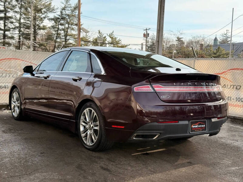 2013 Lincoln MKZ