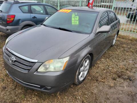 2006 Toyota Avalon for sale at DEALER CONNECTED INC in Detroit MI