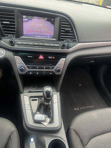 2018 Hyundai Elantra