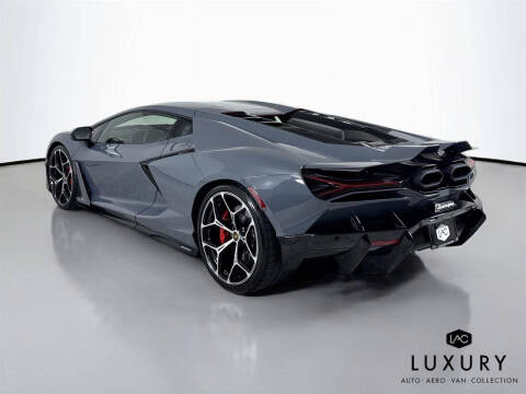 2024 Lamborghini Revuelto