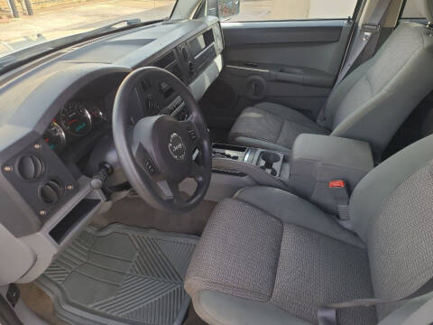 2007 Jeep Commander Sport