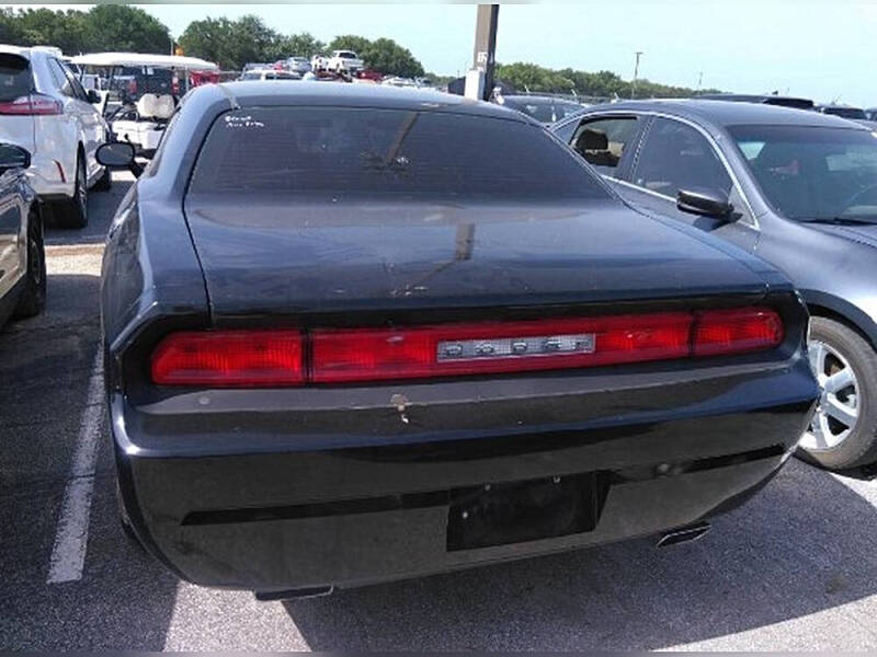 2013 Dodge Challenger SXT