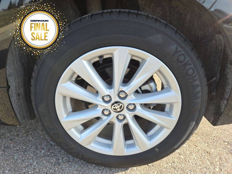 2025 Toyota Corolla Hatchback SE