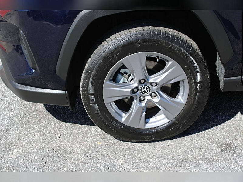 2022 Toyota RAV4 Hybrid XLE