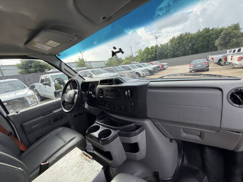 2014 Ford E-Series E-150