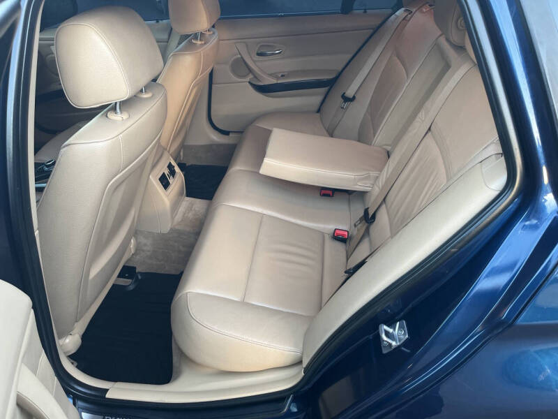 2012 BMW 3 Series 328i