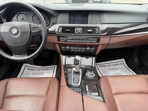 2012 BMW 5 Series 528i
