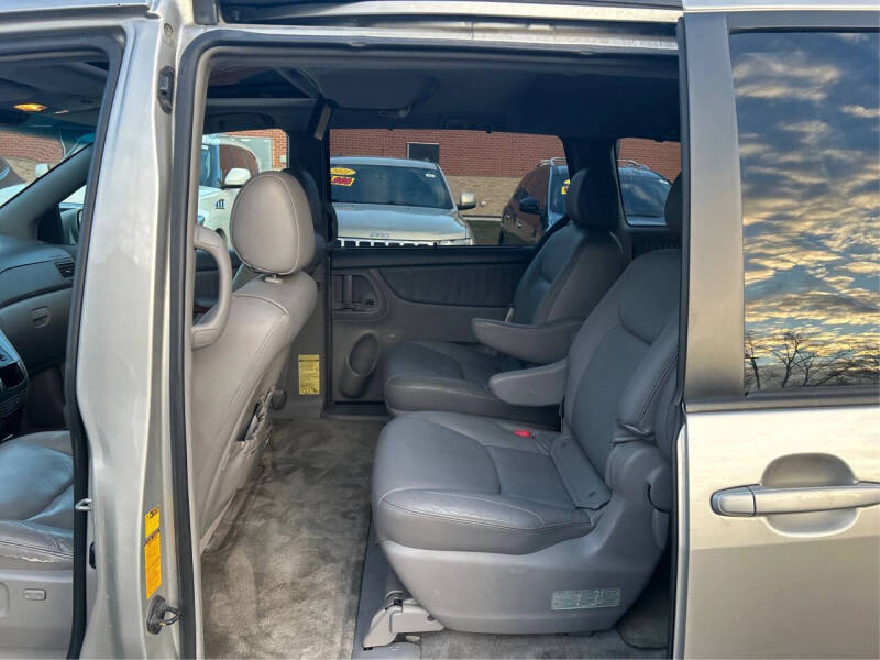 2005 Toyota Sienna