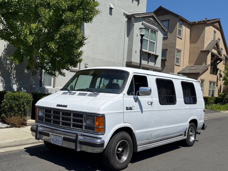 1988 Dodge Ram Van