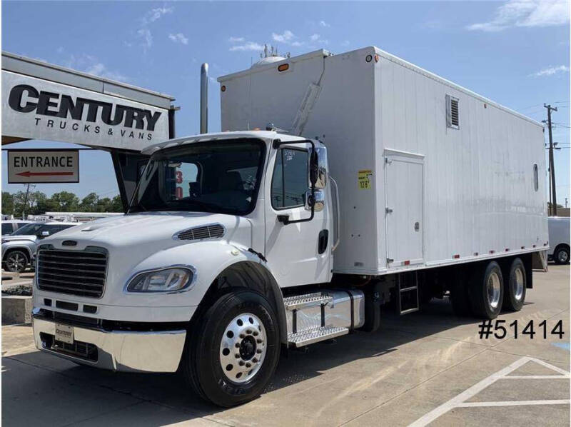 2018 Freightliner M2 106