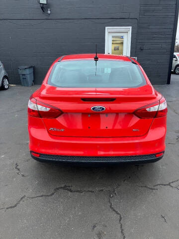 2012 Ford Focus SEL