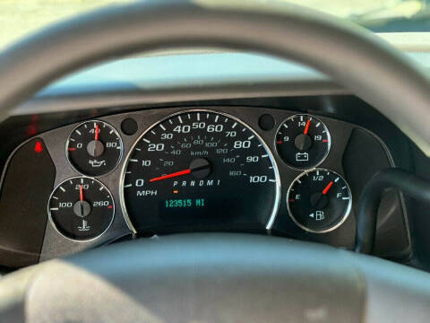 2017 GMC Savana 2500