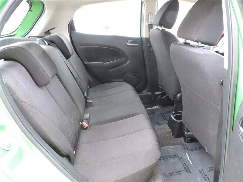 2011 Mazda MAZDA2 Touring