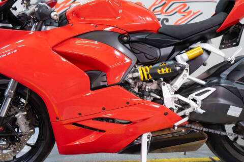 2023 Ducati Panigale V2