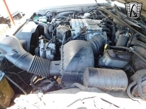 1988 Lincoln Town Car Signature