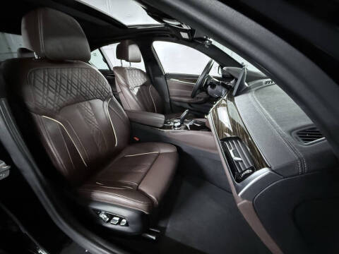 2022 BMW 5 Series M550i xDrive